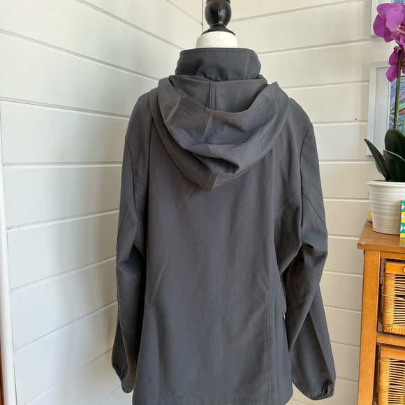 NURSE HeartSoul “Warming”/Scrub Jacket, Size 2XL, like new, detachable hood - Picture 4 of 10